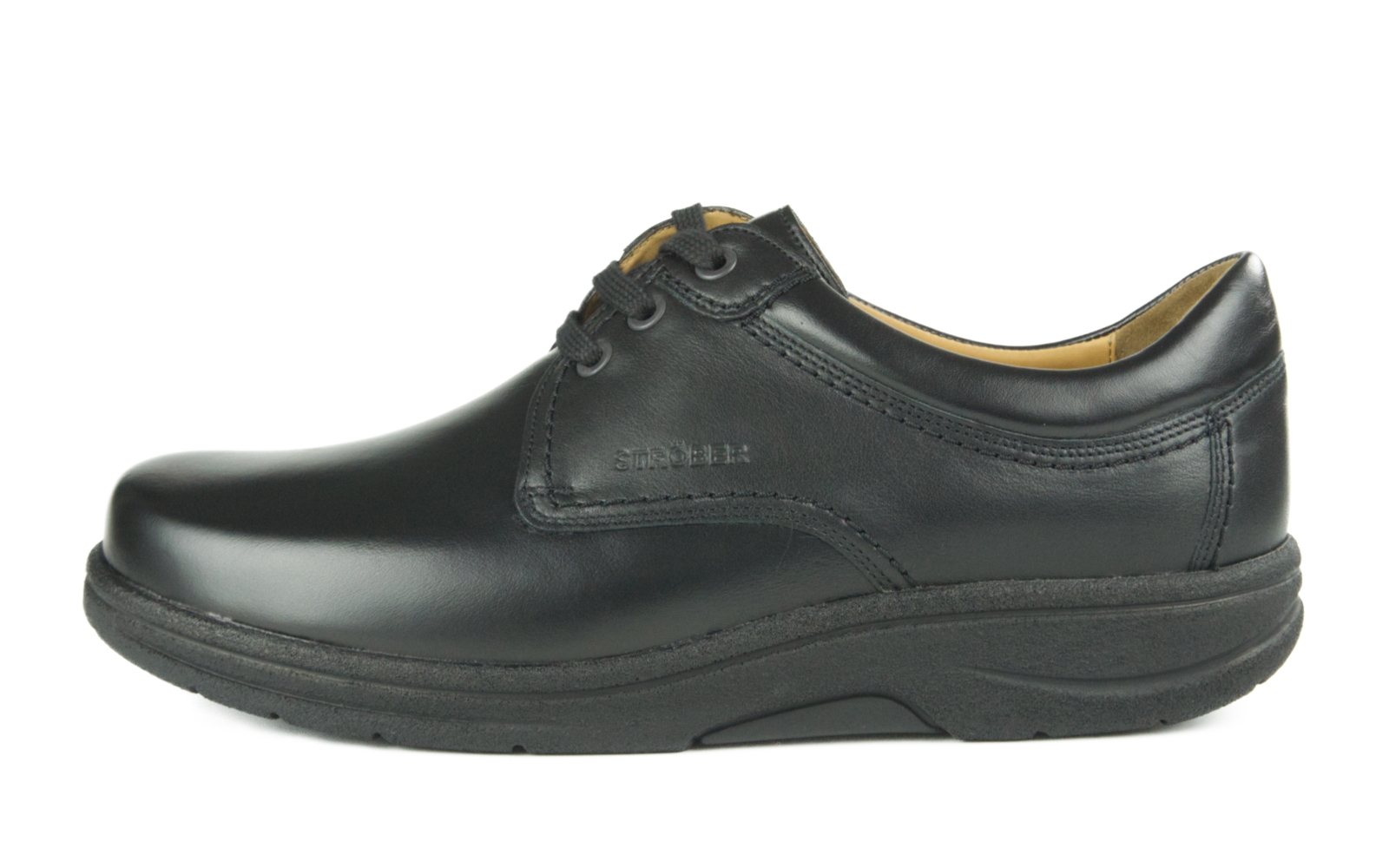 Der schwarze MASO NappaSoft Schuh steht auf einem hellen Untergrund und zeigt seine weiche, hochwertige Oberfläche und elegantes Design.