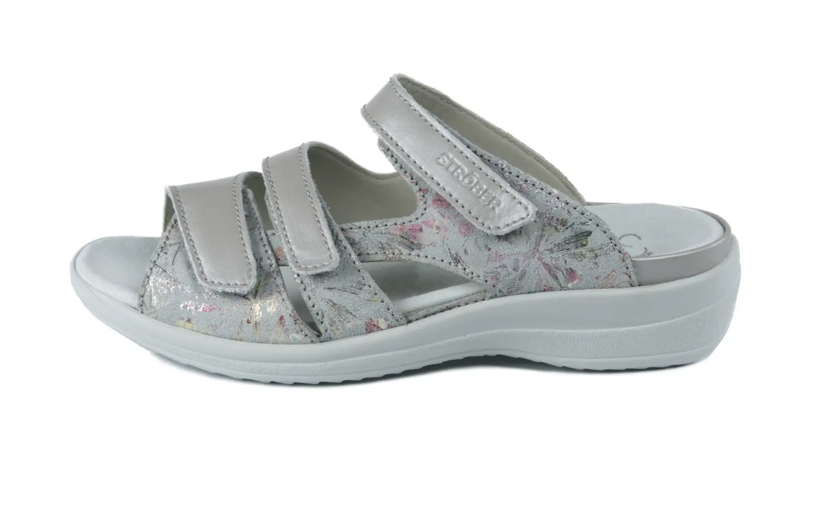 Der Schuh HELLA Perlato+VelourFlower in lightgrey ist elegant auf einem hellen Untergrund platziert, zeigt feine Perlato- und Velourlederdetails.