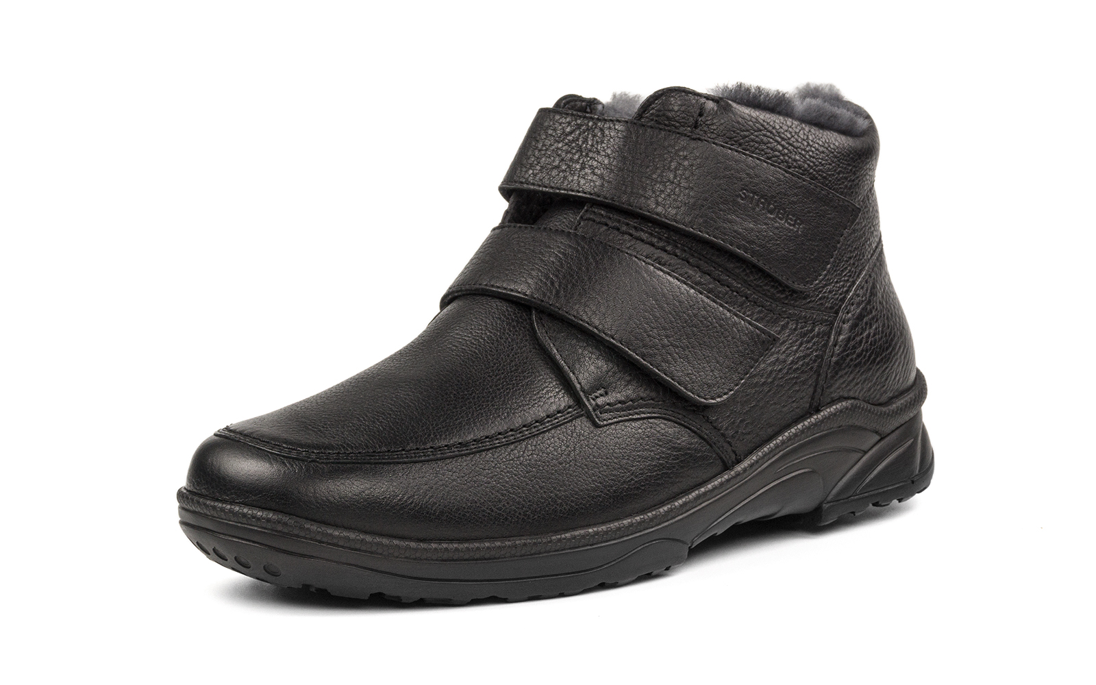 SALVO SoftCalf in Schwarz mit Lammfellfutter, Weite K, von der Seite in einem eleganten Schuhdisplay fotografiert.