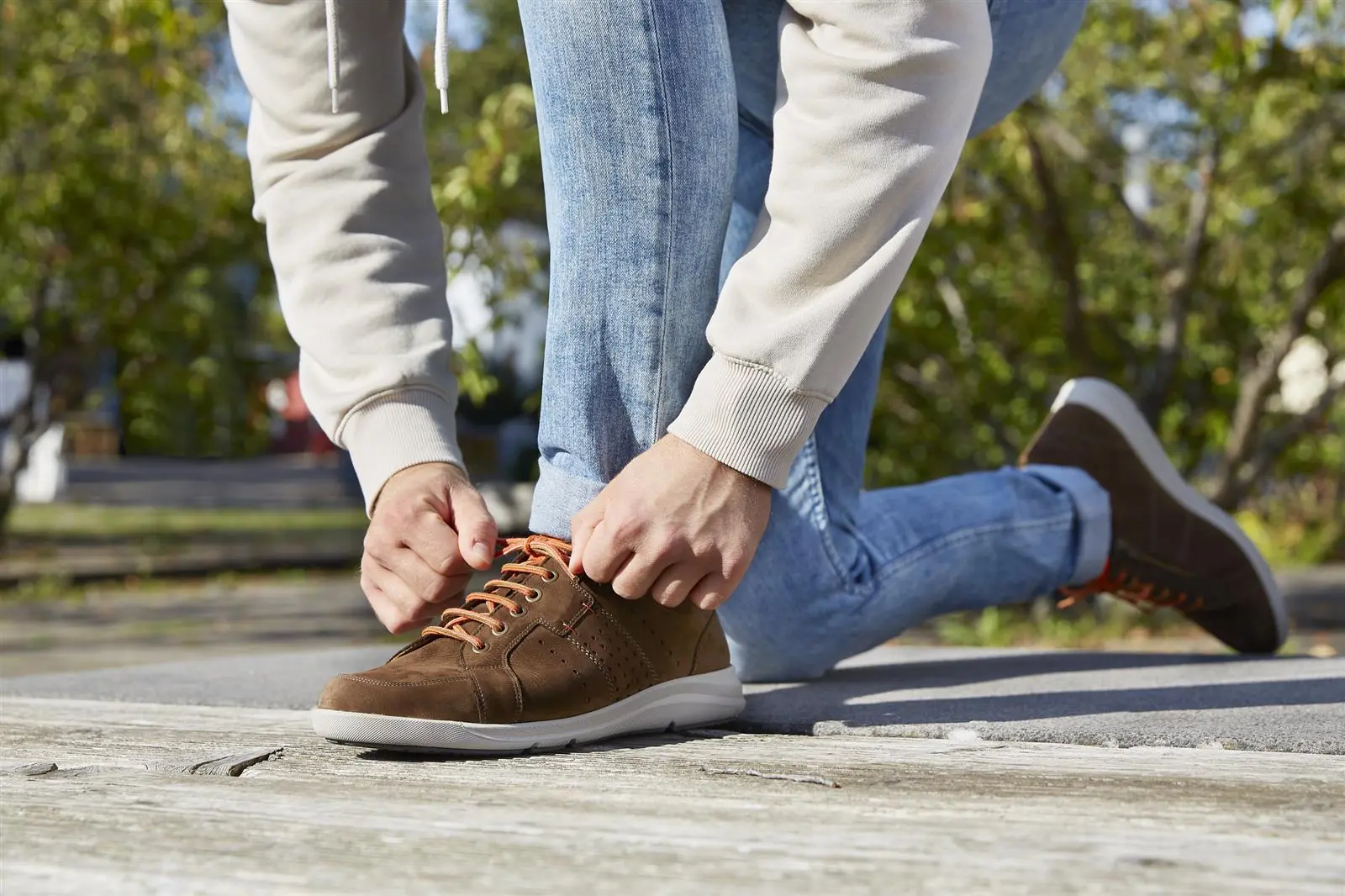 PASCAL Schuhe aus Nubuk in tartufo orange, seitlich abgebildet auf hellem Hintergrund, mit Schnürsenkeln und modischem Design.