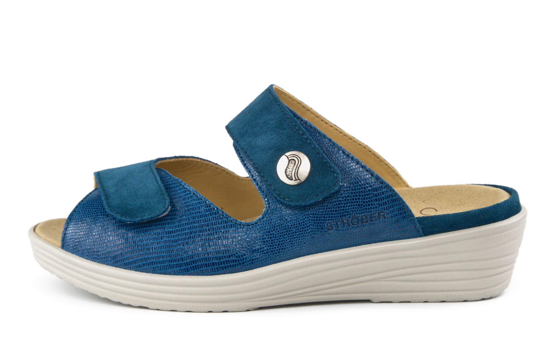 FELICITAS Velour+VelourReptil in türkisblau, seitlich auf einem hellen Untergrund positioniert, während die Struktur des Materials gut sichtbar ist.