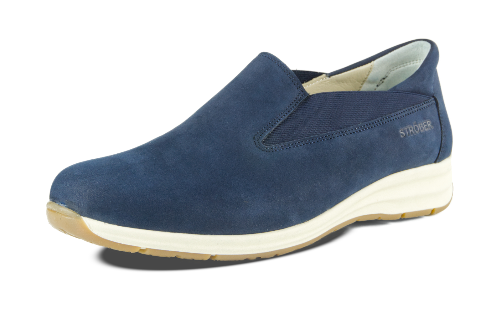 CLARA Nubuk in marine, seitlich positioniert auf einem neutralen Hintergrund, zeigt die weiche Nubuk-Oberfläche und das elegante Design.