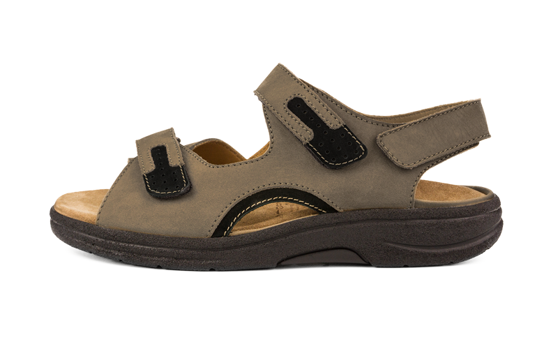 MALIK Nubuk Schuh in torf und schwarz, von der Seite aufgenommen, zeigt die hochwertige Verarbeitung und das elegante Design.