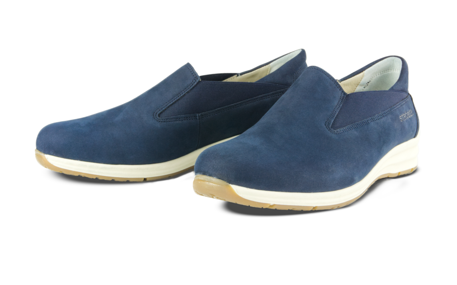 CLARA Nubuk in Marine, seitliche Ansicht, eleganter Schuh mit weichem Nubukleder und komfortabler Passform auf neutralem Hintergrund.