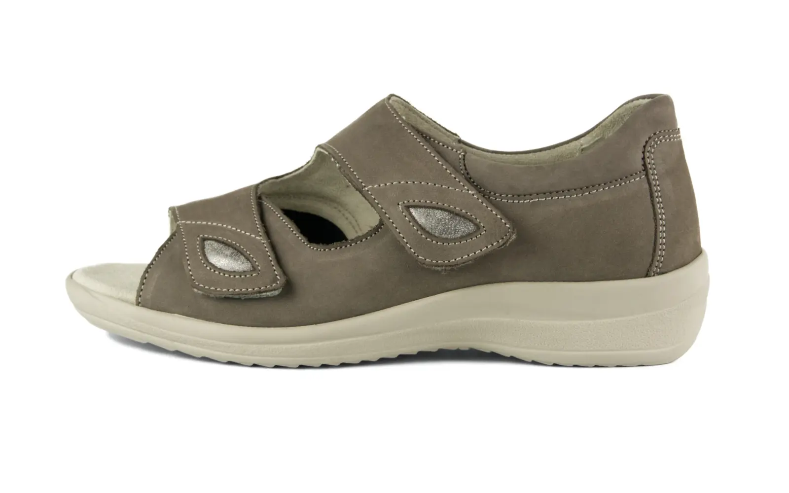 HANKA Nub+StrUsed in grey, auf einem neutralen Hintergrund, die Schuhe in seitlicher Ansicht gezeigt. Bequeme, trendige Sneakers mit modischem Design.