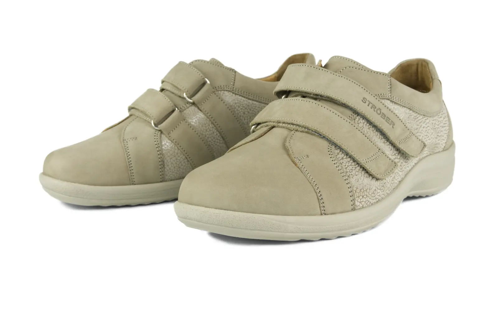 MELIA Nubuk+LammVelour in kiesel, elegant präsentiert in einer seitlichen Ansicht, zeigt weiches Material und modischen Stil.