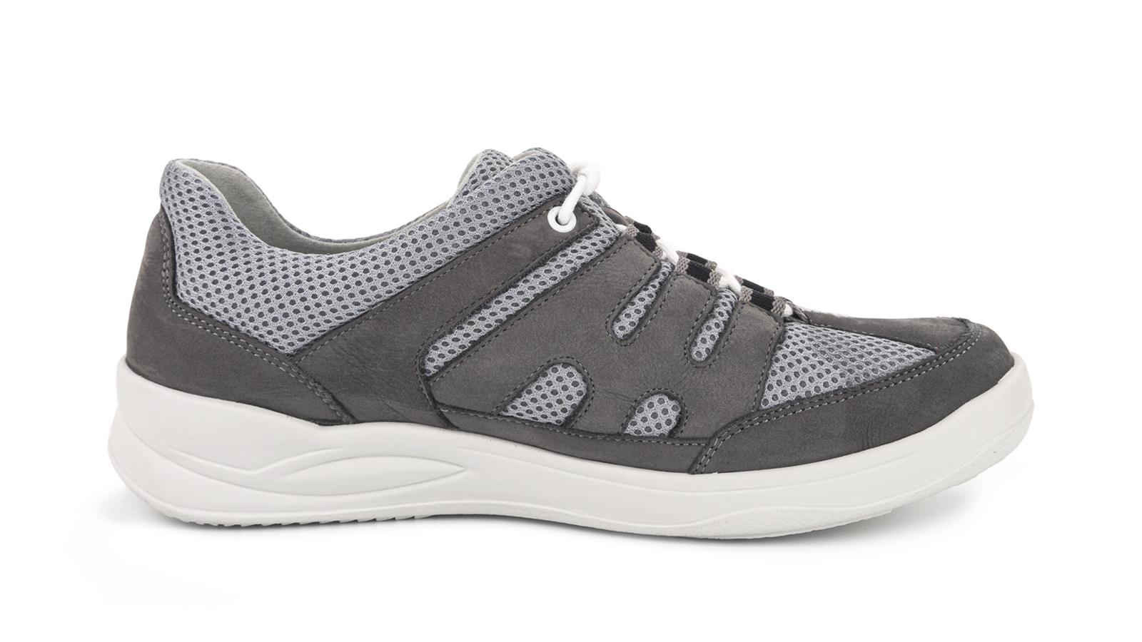 Der Schuh KOSIMA aus Nubuk-Mesh in grau und silber, seitlich abgebildet, zeigt seine elegante Form und modernen Materialien.