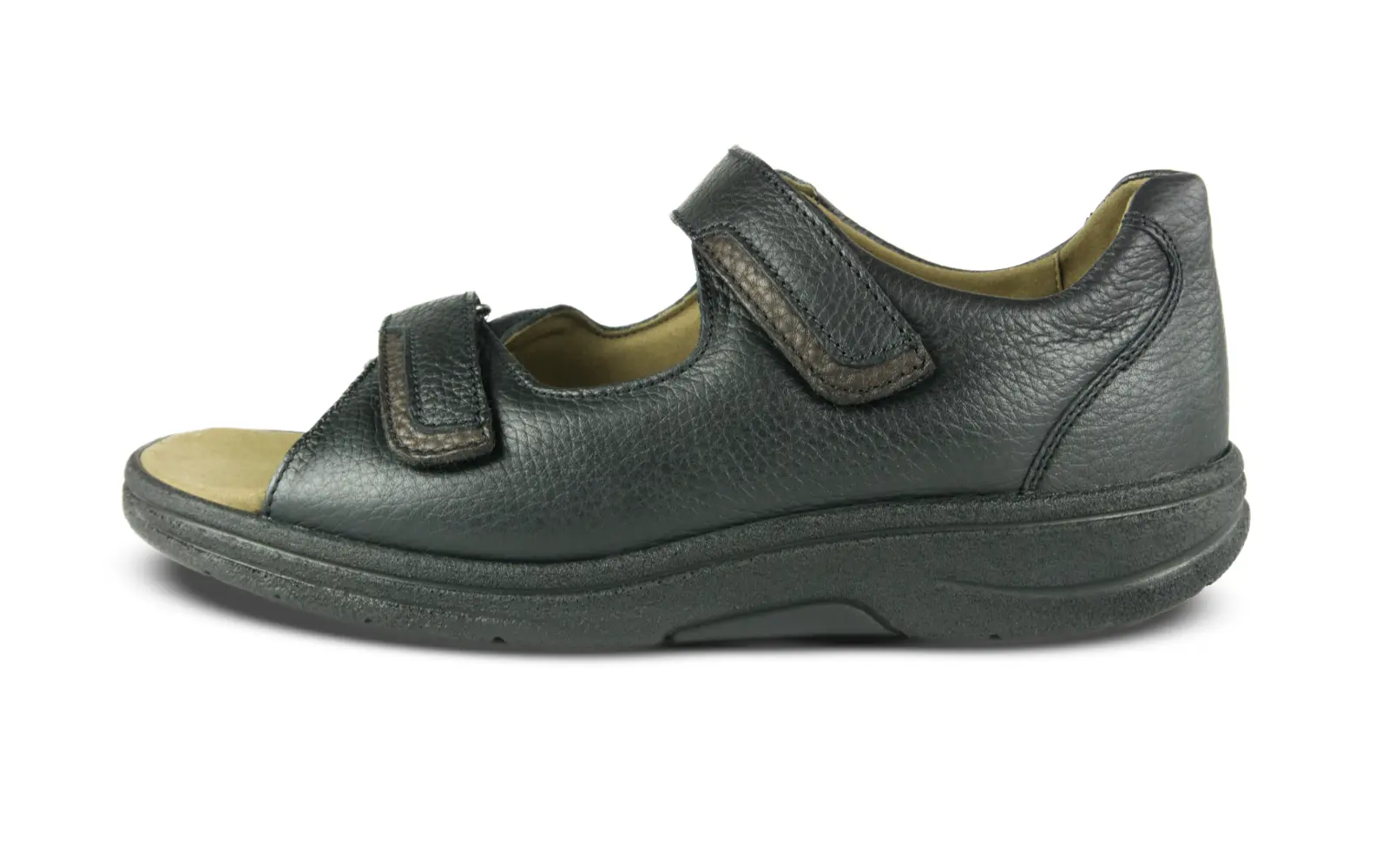 MIRCO SoftCalf in Schwarz und Espresso, leicht seitlich positioniert, zeigt die hochwertige Verarbeitung und den eleganten Look des Schuhs.
