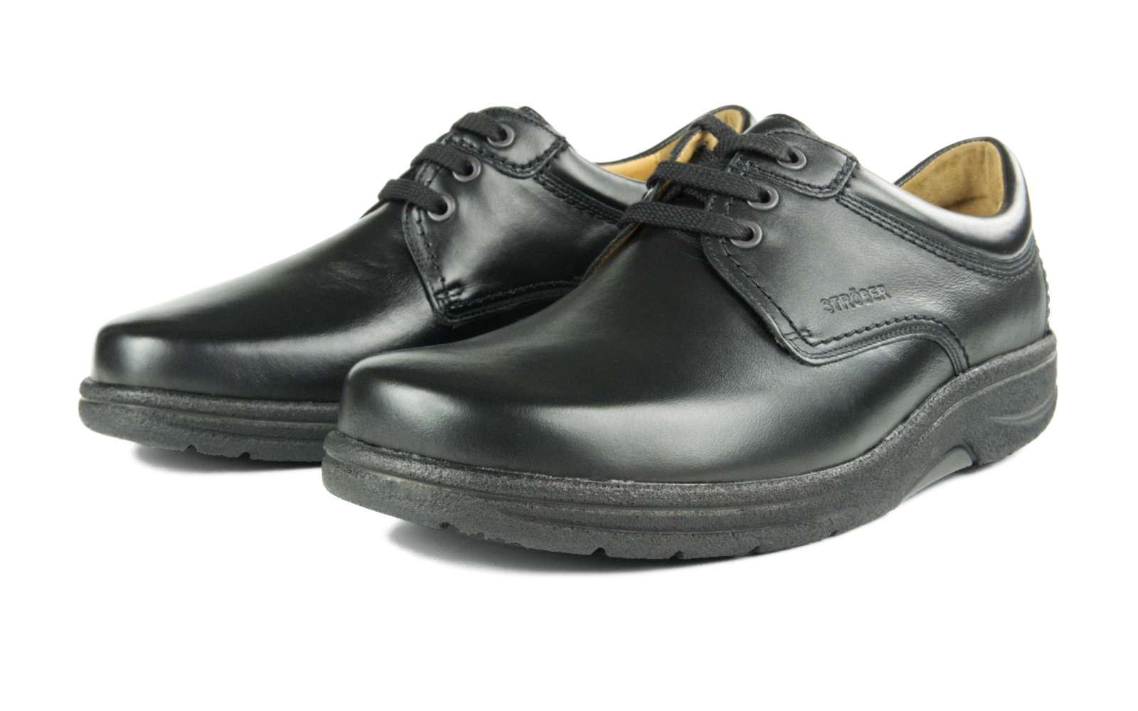 Der schwarze MASO NappaSoft Schuh steht elegant auf einem weißen Hintergrund und zeigt seine weiche, hochwertige Verarbeitung.