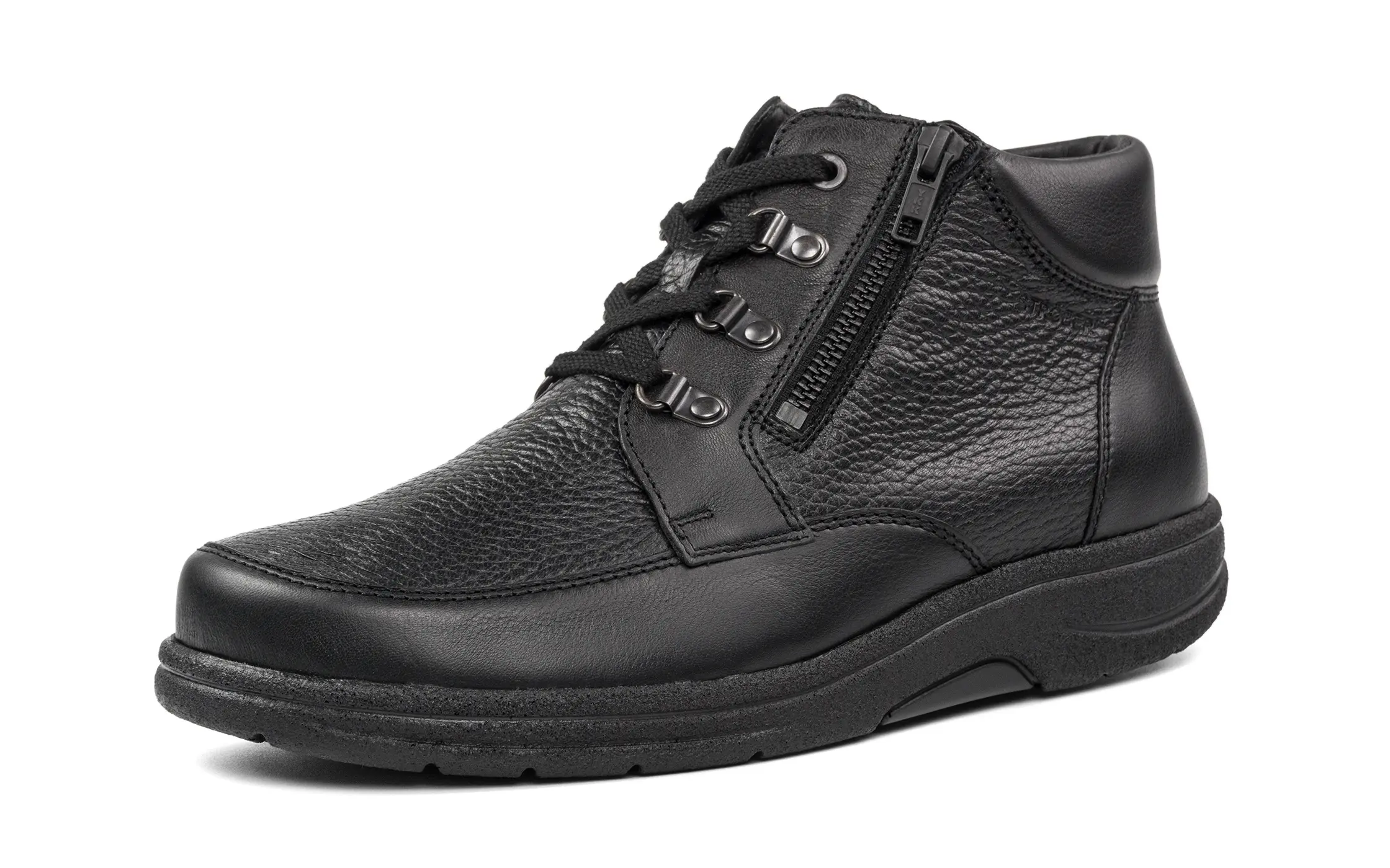 Eleganter MINO NappaSoft plus Hirschleder Schuh in Schwarz, seitlich positioniert auf neutralem Hintergrund.