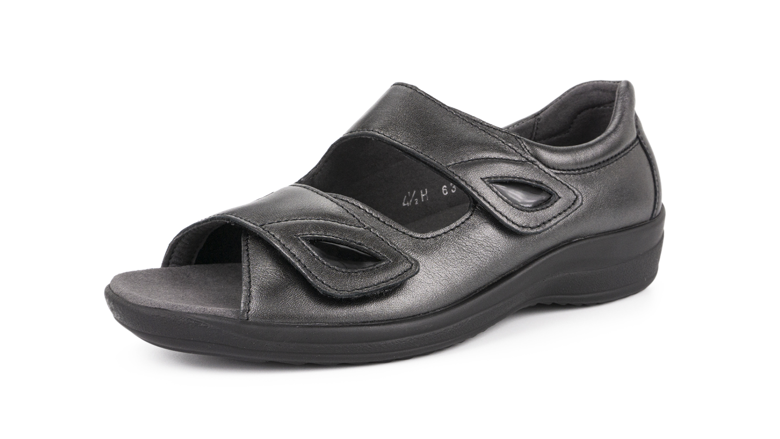 HANKA aus Perlato+StretchNappa in metall schwarz, elegant posierend vor einer neutralen Hintergrundfläche.