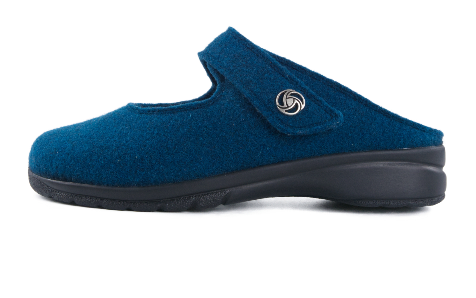 Bequemer GEORGIA Filzschuh in Petrol, seitlich auf einem hellen Hintergrund präsentiert. Ideal für Herbst und Winter.