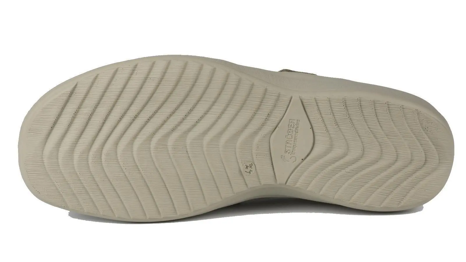 Die MEGAN Schuhe in Nubuk-Stretch aus Kiesel sind elegant und stylish, auf einem weißen Hintergrund drapiert.