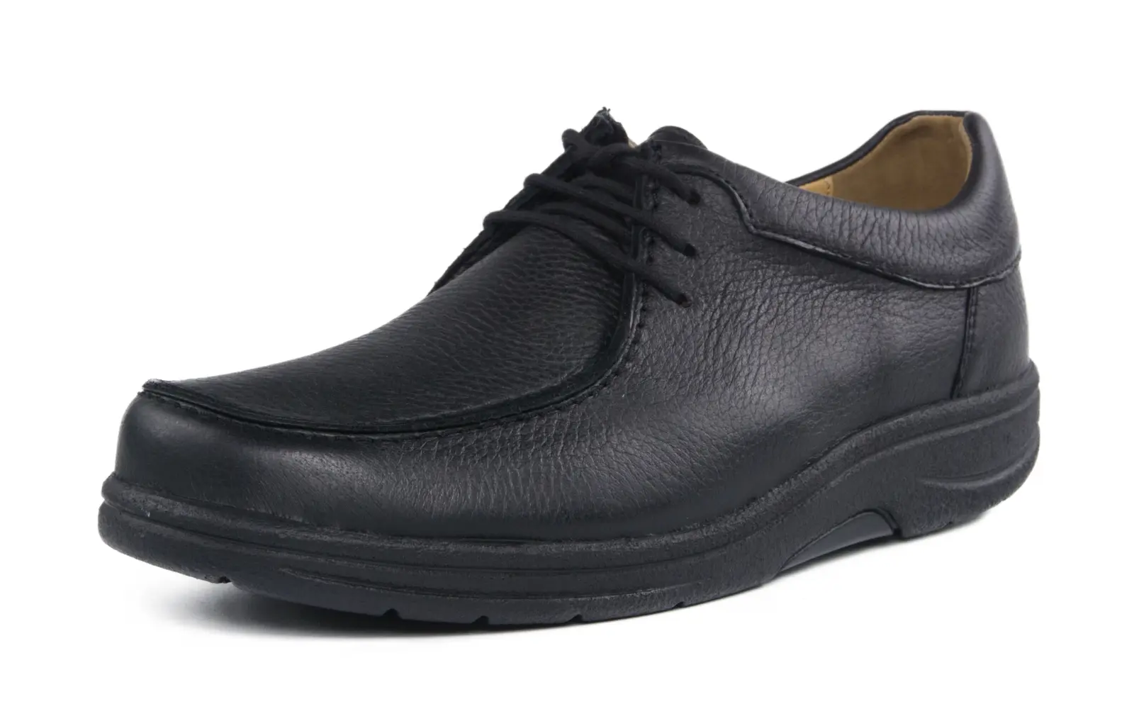 Schwarze MELVIN Hirsch-Schuhe, elegant und modern, stehen auf einem neutralen Hintergrund. Perfekt für schicke Anlässe.