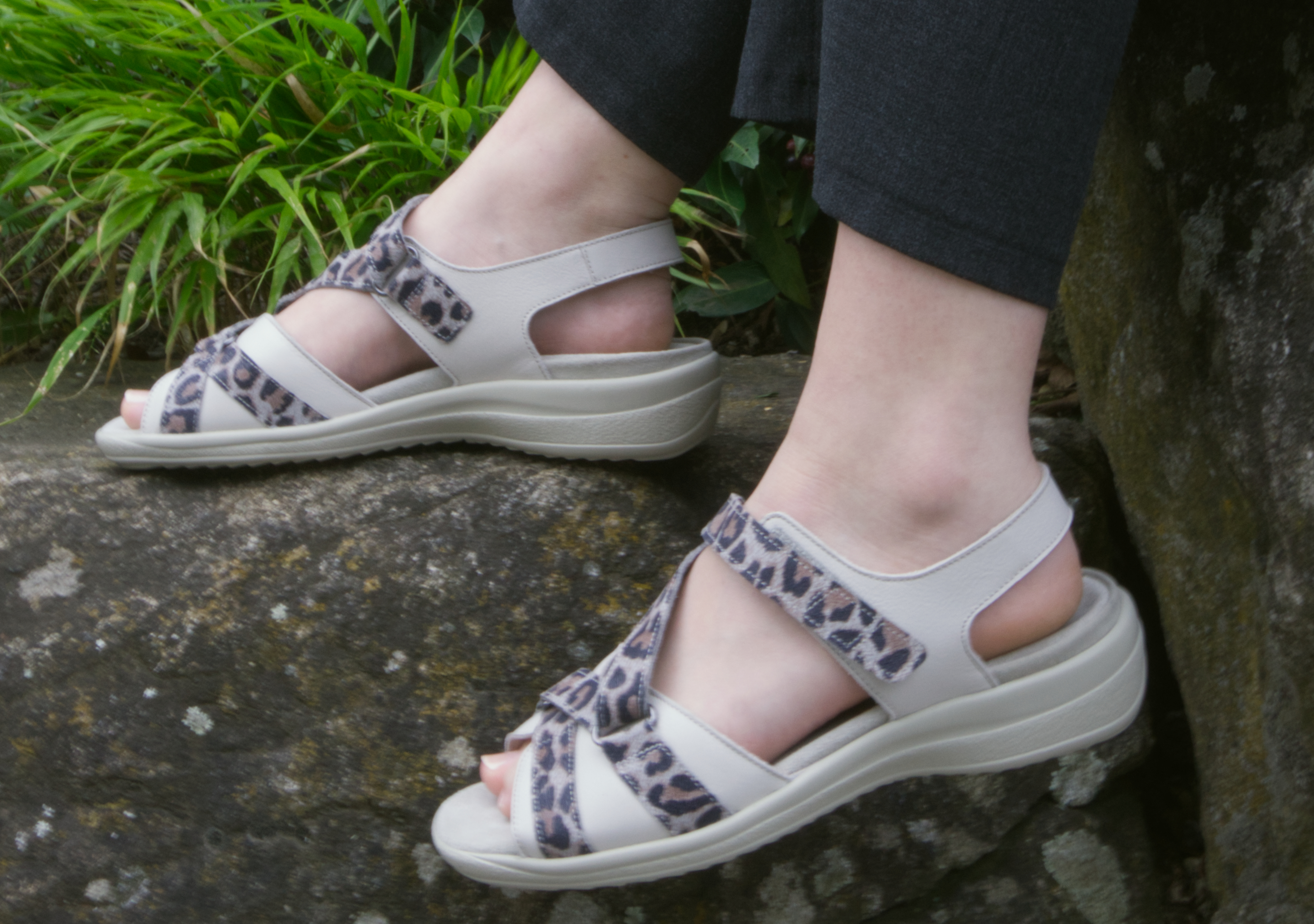 Unsere Damenschuhe Sandalen, Leder, Lederimitat, Laufsandalen, Leopardenmuster