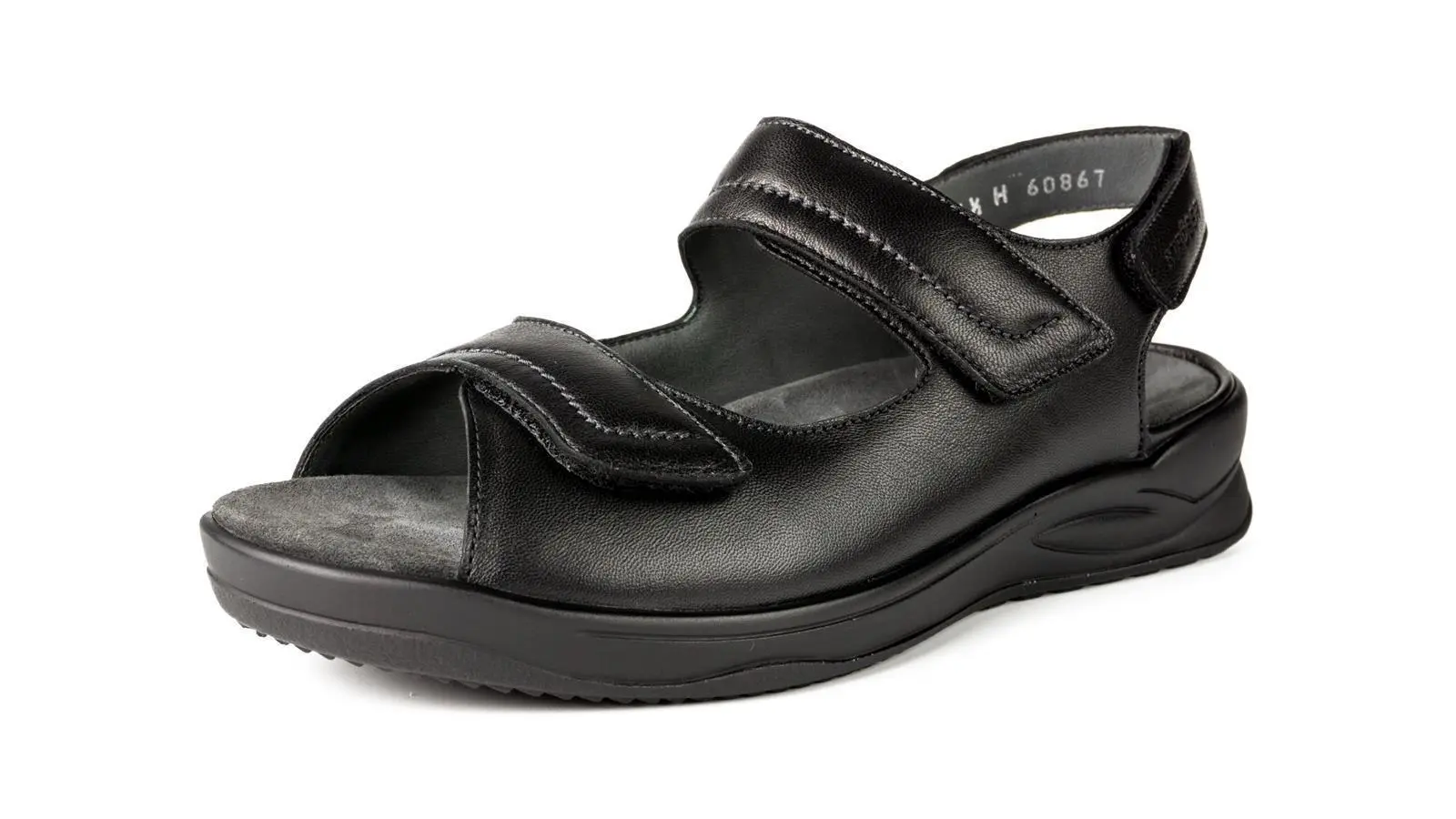 Elegant schwarze KIRA Schuhe aus LammNappa, seitlich positioniert auf einem neutralen Untergrund, betonen ihren stilvollen Look.