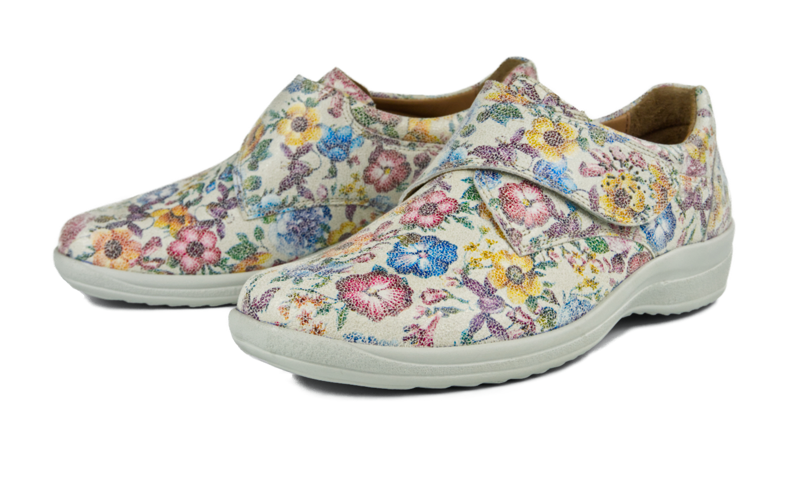 MARLA VelourFlower in ice: Der Schuh ist seitlich auf einem weißen Hintergrund abgebildet, mit modischen Velourblumenapplikationen.