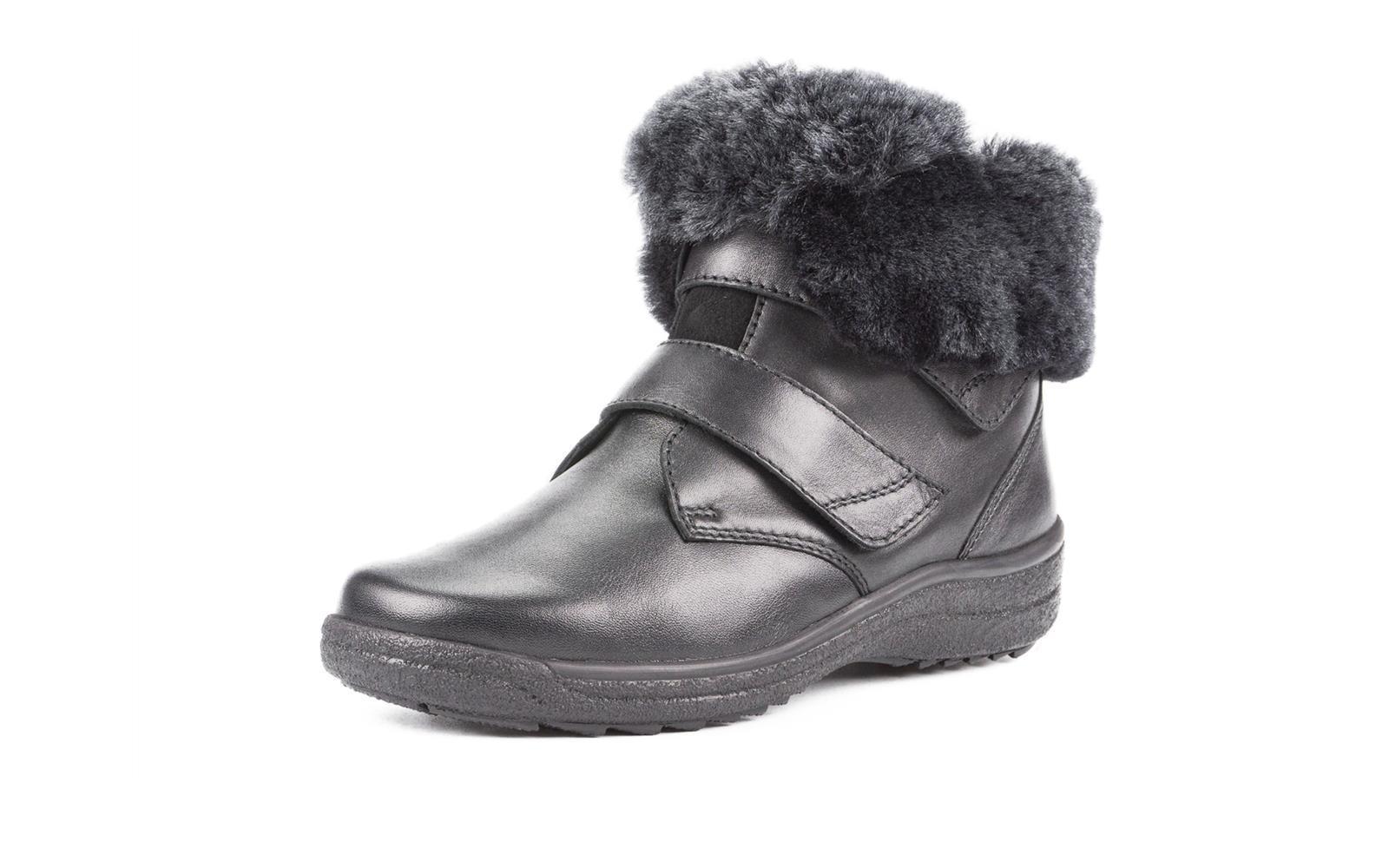 Der Schuh SOPHIA aus schwarzem Nappa-DoubleFace, elegant in seitlicher Position mit feinen Details und komfortablem Design.