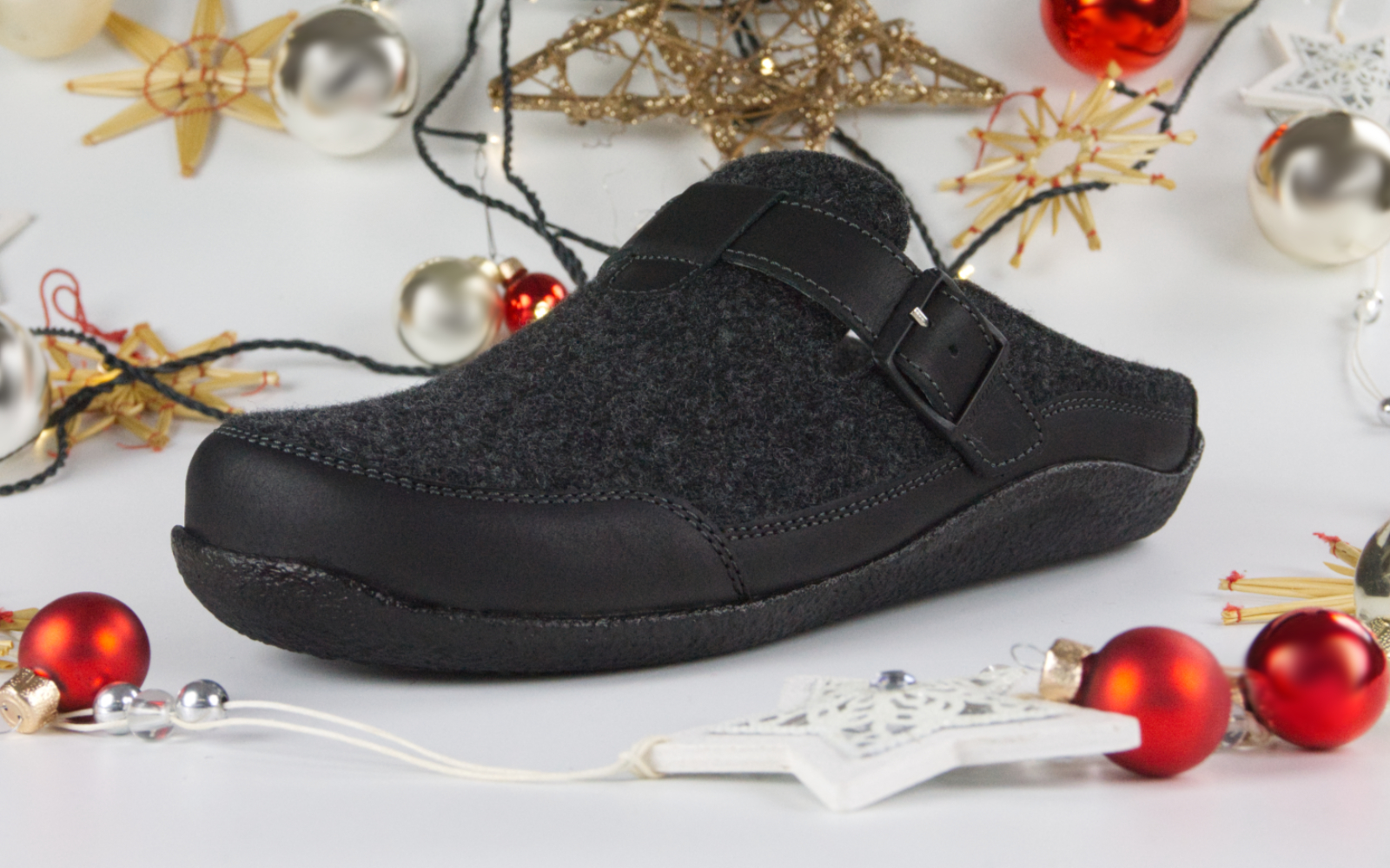 Bild zeigt den VIKTOR Filz+FettNubuk in anthrazit, seitlich positioniert, mit weichem Material und modischem Design. Ideal für den Alltag.