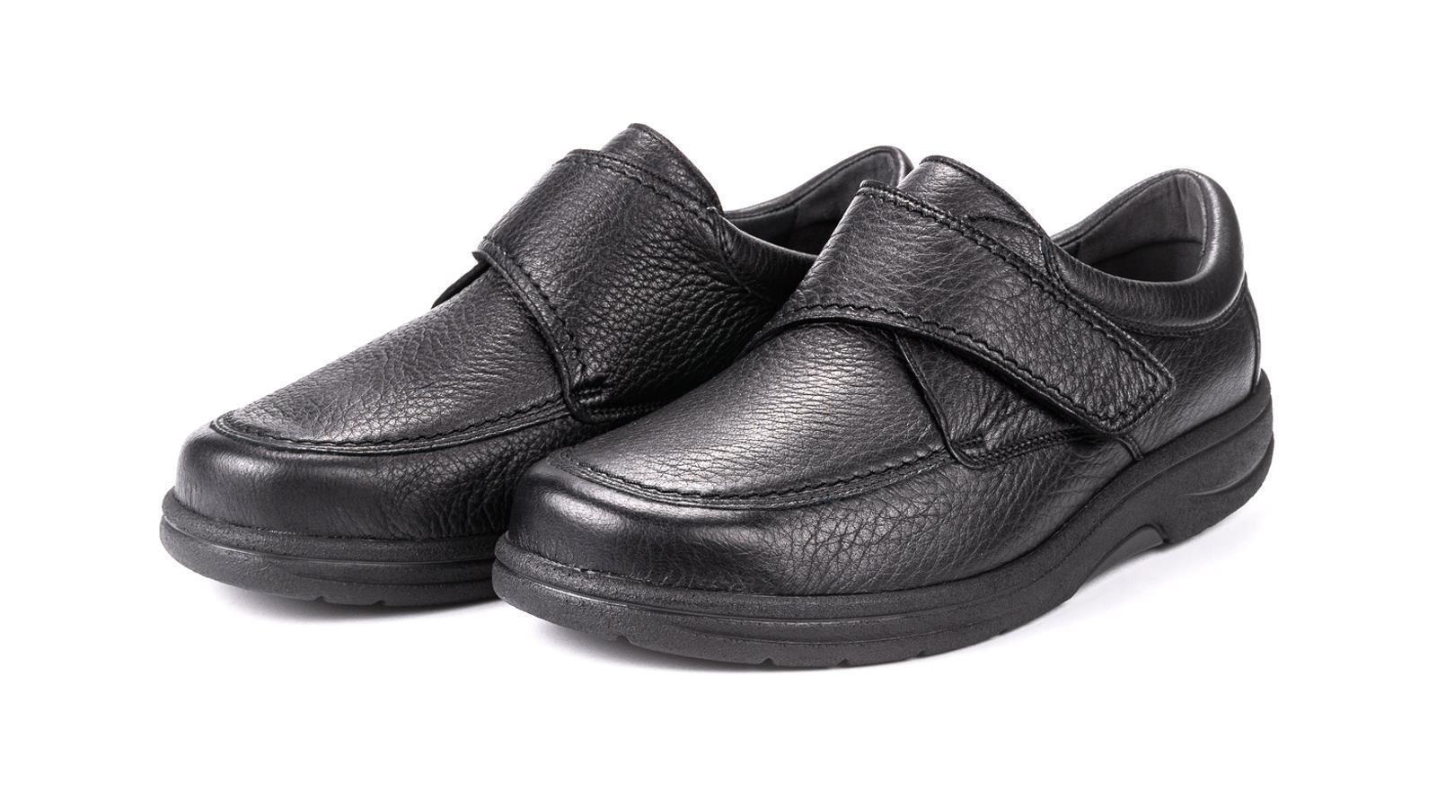 MAX Hirsch in schwarz - Weite H/J, Bekleidung, Schuhwerk, Schuh, Sneaker