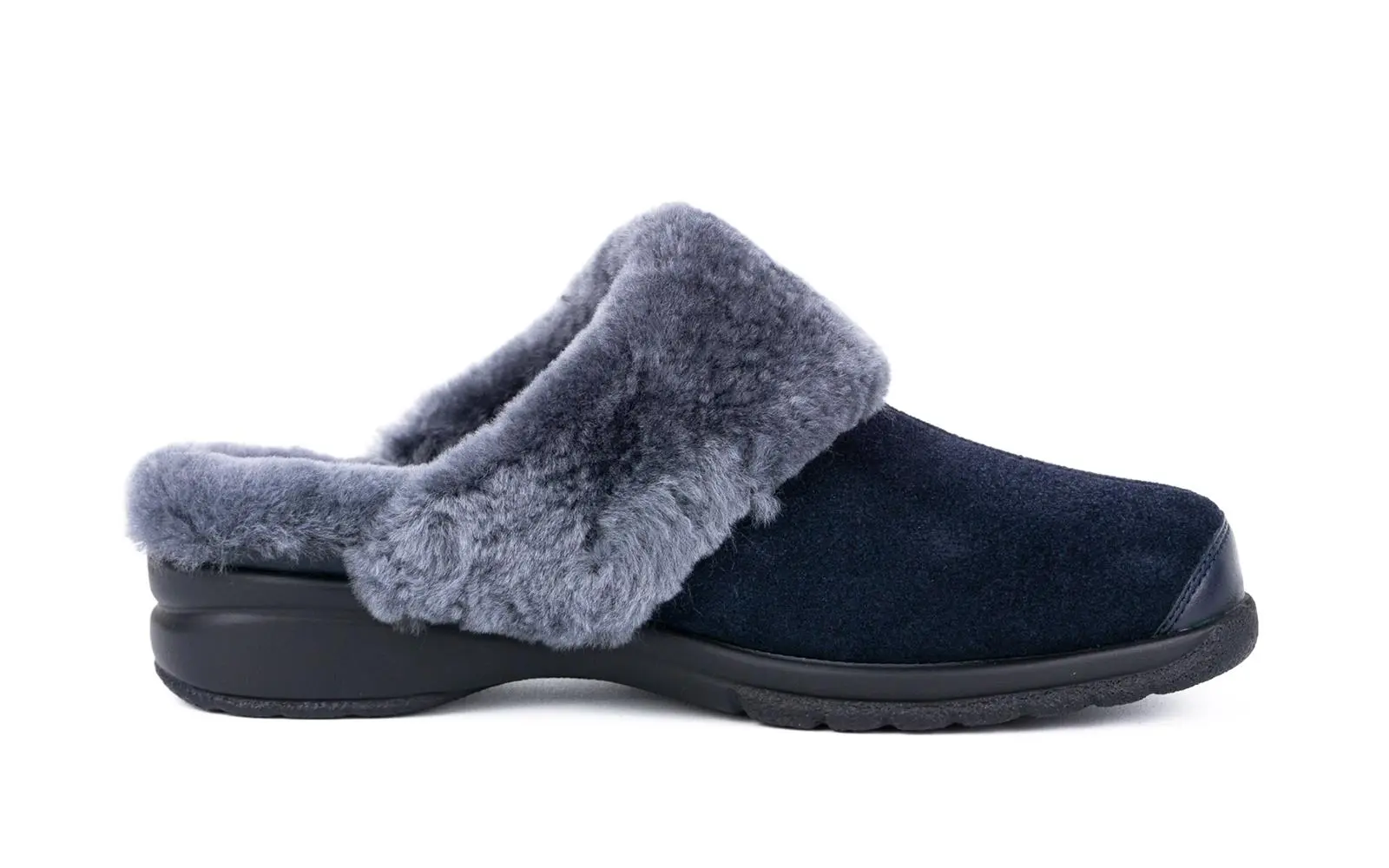 GABY Velour Schuhe in Marine, elegant und modisch, auf einem weißen Hintergrund präsentiert.