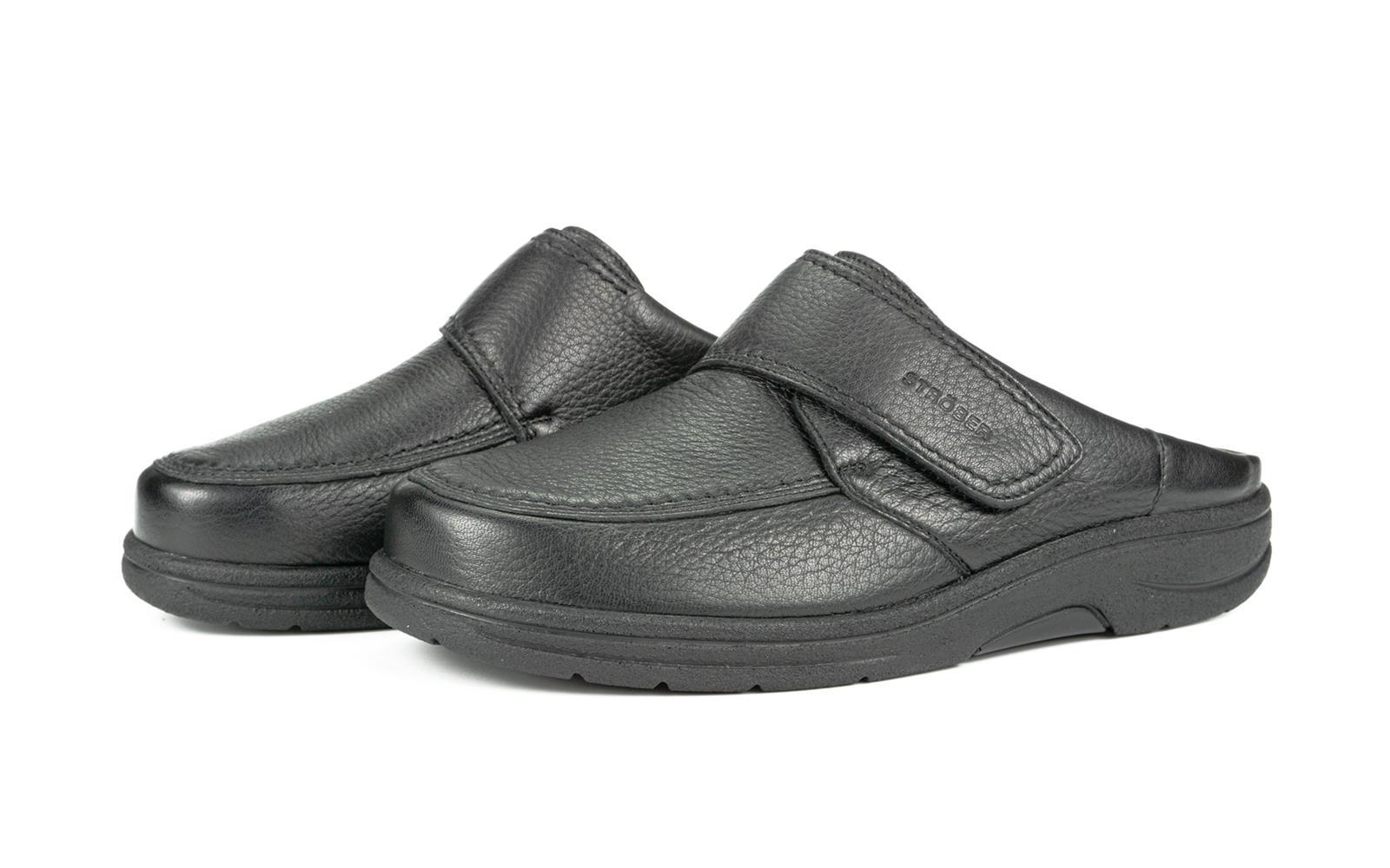 Der Schuh MOSES in schwarzem Hirschleder, seitlich abgebildet, zeigt elegantes Design und hochwertige Verarbeitung. Ideal für jeden Anlass.