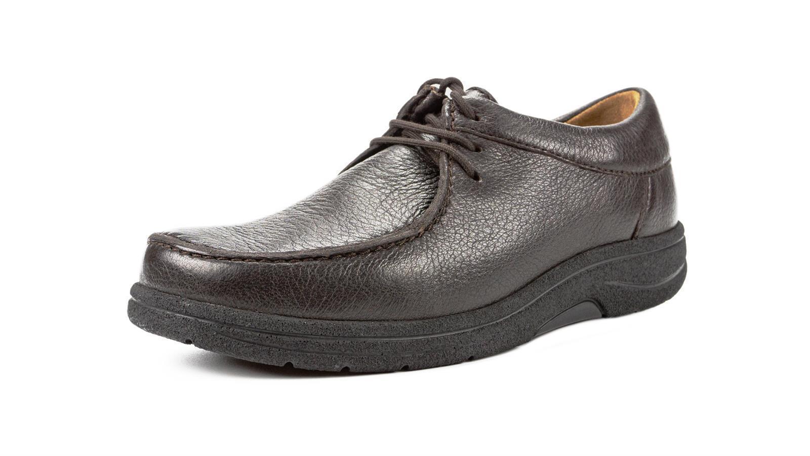 MELVIN Schuhe aus Hirschleder in Espresso-Farbe, Weite K/M, elegant positioniert auf einem neutralen Untergrund.